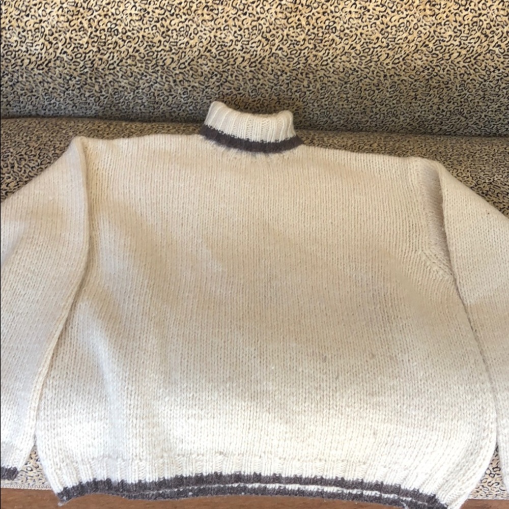 Oversized cream with brown trim wool sweater!